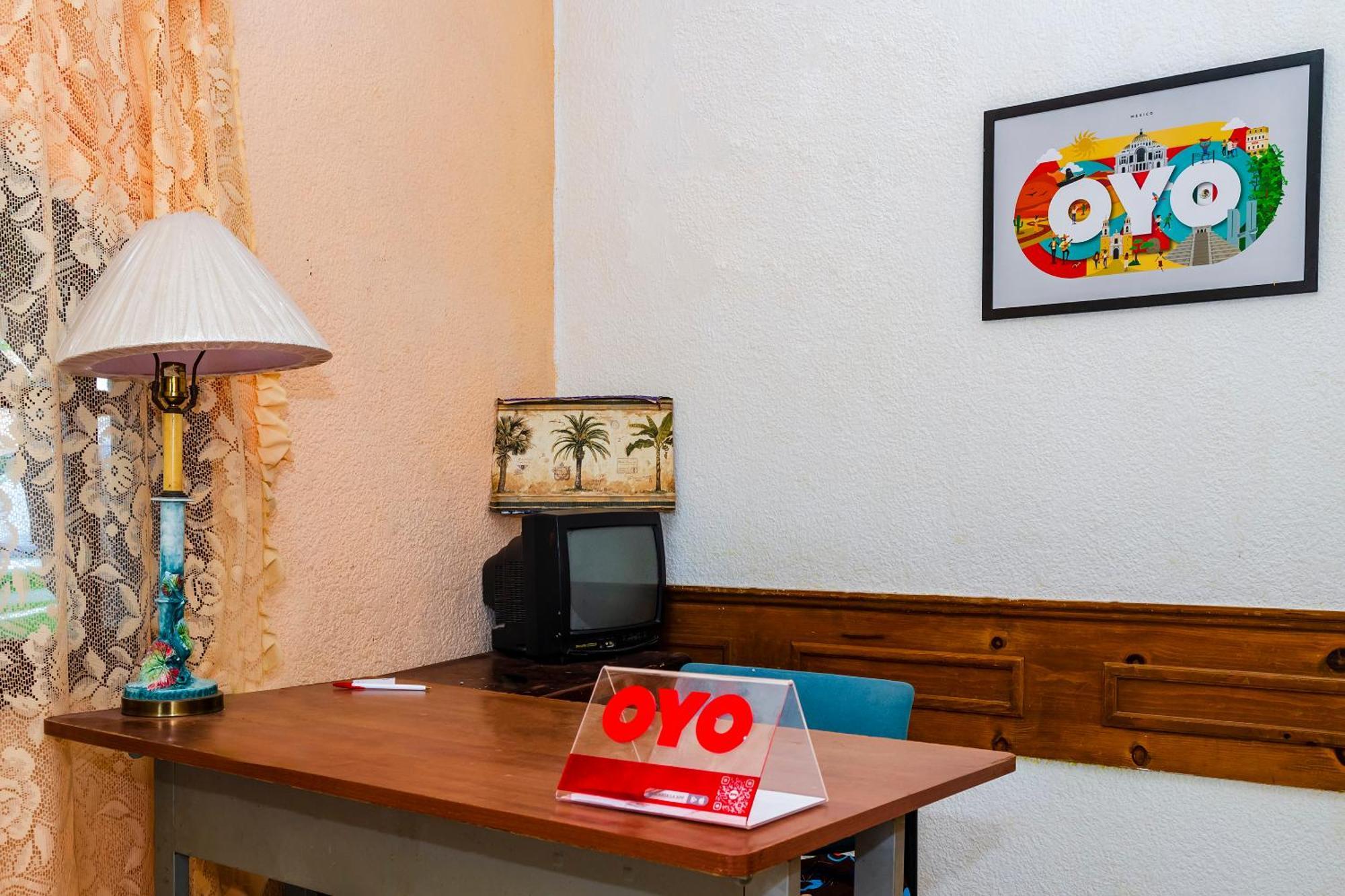 Oyo Hotel Miramar, Loreto Loreto  Extérieur photo