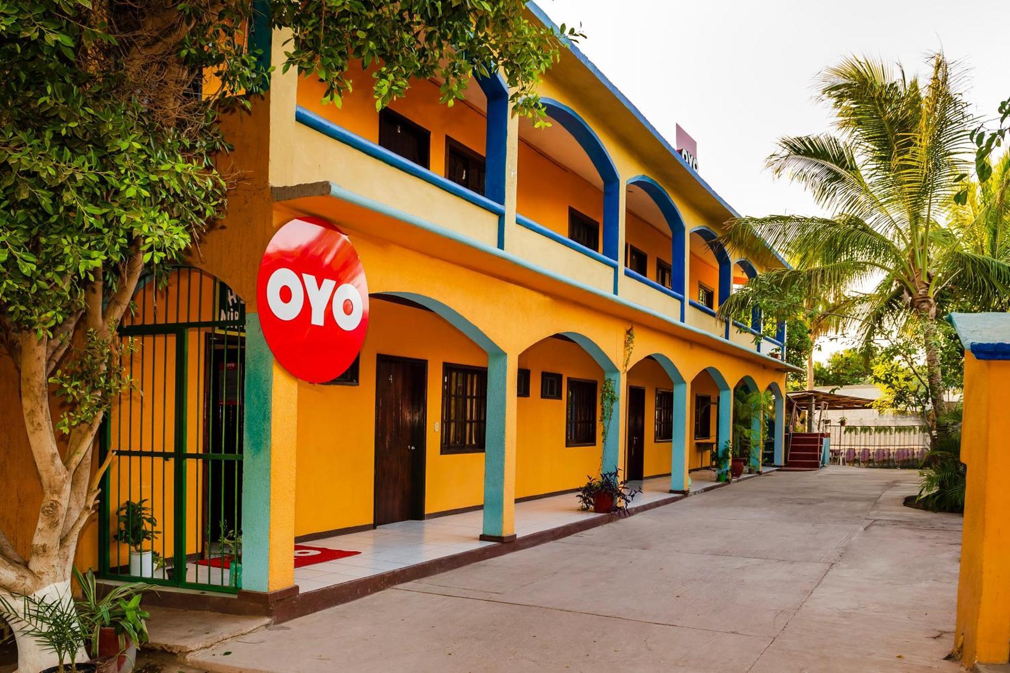 Oyo Hotel Miramar, Loreto Loreto  Extérieur photo
