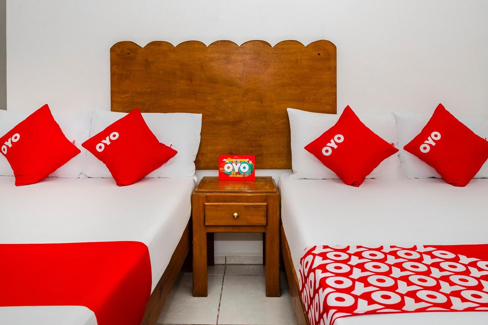 Oyo Hotel Miramar, Loreto Loreto  Extérieur photo